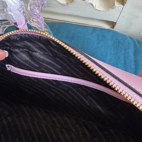 NWT Adorable Lilac Barrel Tote By Aldo - Picture 6 of 6